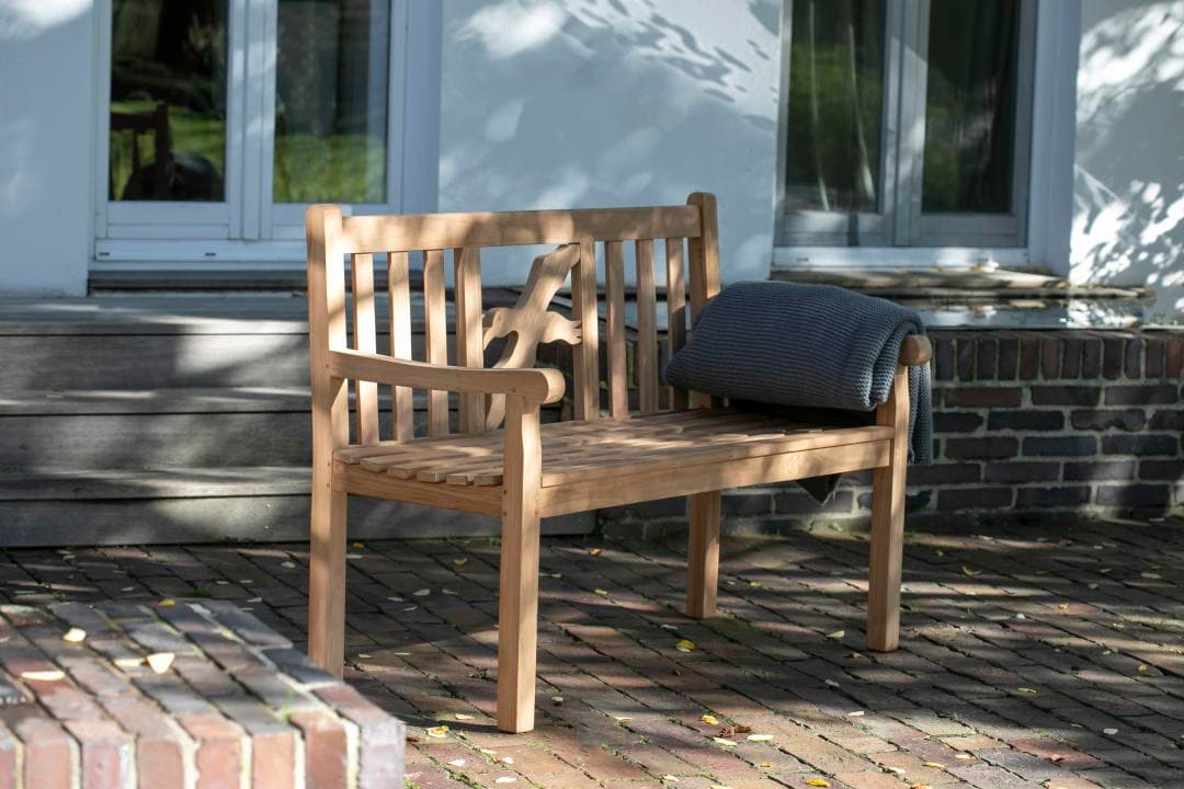 Woodie Bank mit Möwen-Motiv und Kuscheldecke