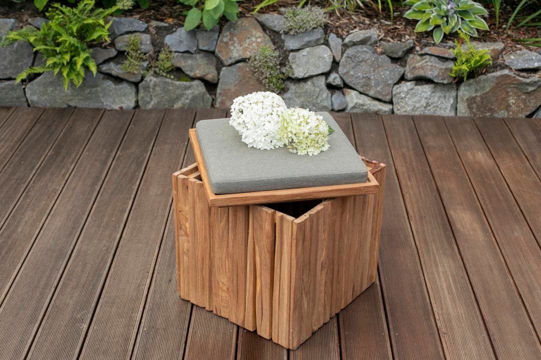 Woodie Box Schatulle im Garten