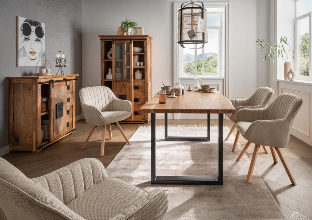Catania Tisch mit U-Form-Gestell, Florenz Vitrine und Kommode
