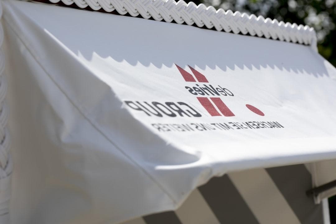 Strandkorb mit Logo-Branding