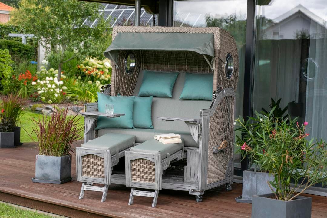 Seemöwe XL Vintage PE white kubu im Garten