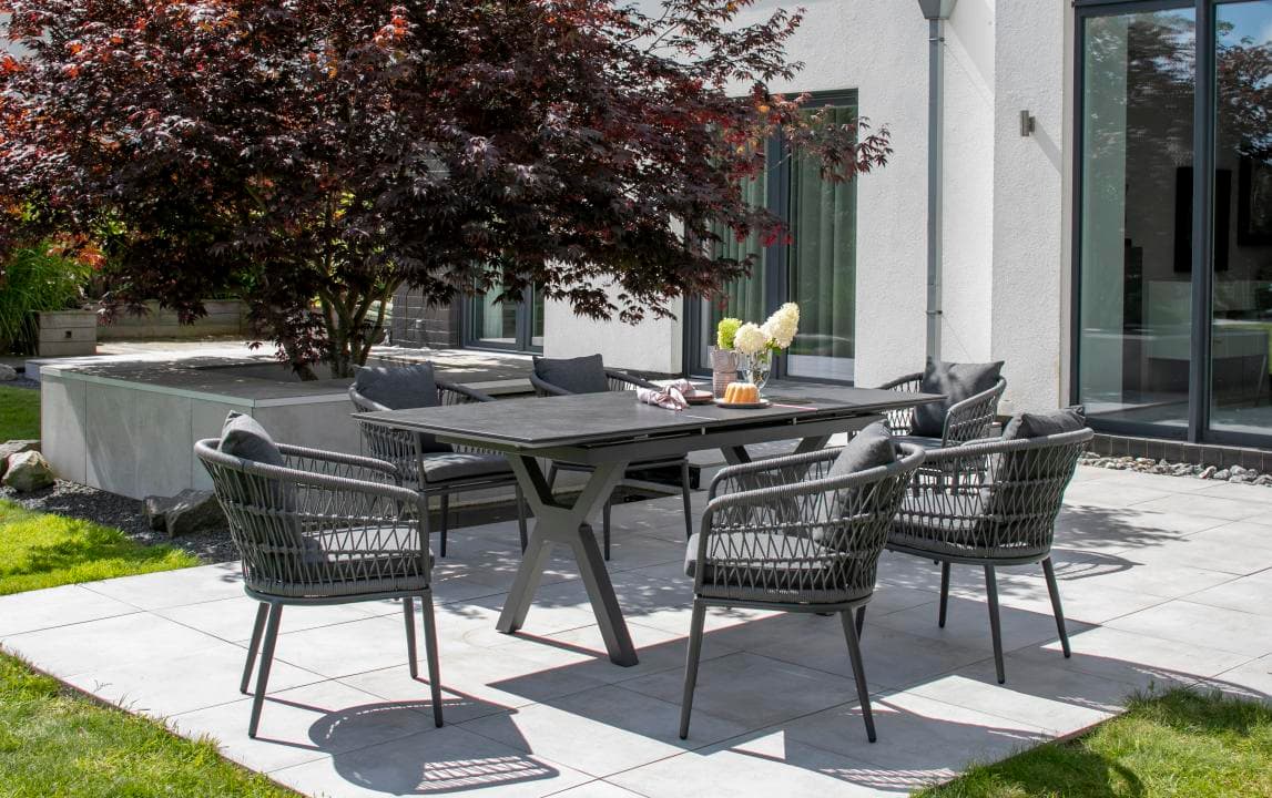 Diningsessel aus Rope mit Ausziehtisch